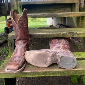 Ariat Cowboy boots